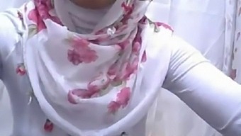 La Mujer Turca Con Hijab Se Pone Traviesa