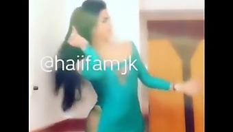 La Belleza Transexual Árabe Hiffa En Acción