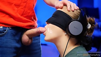 Geblinddoekte Smaaktest: Geverifieerde Amateur Geniet Van Een Romige Verrassing