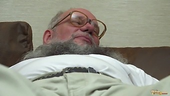 Grandpa Enjoys The Most When Giving And Receiving Oral Pleasure With His Partner, Exchanging Cum In A Naughty Manner