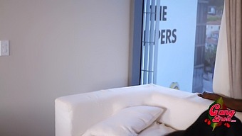 Part 4: Therapist'S Preferred Customer During A Soothing Massage